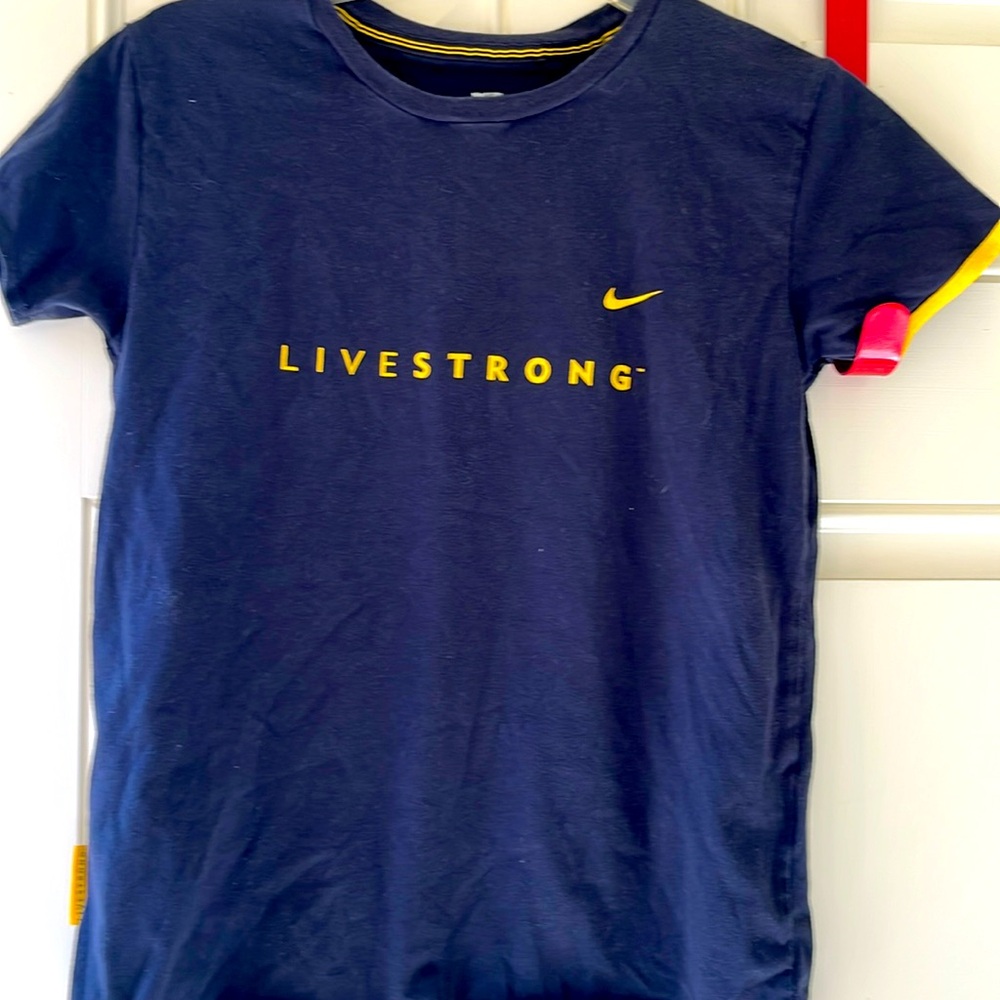 Livestrong Shirt. Size Medium. Used